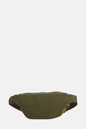 Groene schoudertas van TOMMY JEANS met een fijne ribstof textuur.
