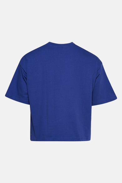 T-shirt bleu à manches courtes de KAOTIKO, impression arrière, couleur unie et style décontracté.