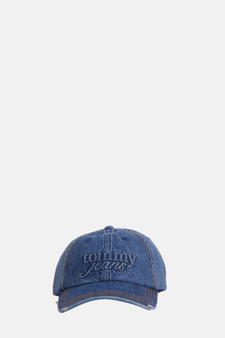 Denim pet mid blue van TOMMY JEANS, met geborduurd logo op de voorkant.