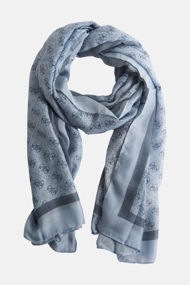 Blauwe zomersjaal van Guess, met een subtiel patroon van logo's in een ruitmotief.
