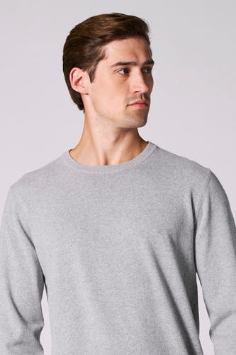 Sweat-shirt gris avec col rond de Bruce & Butler, en couleur unie et fine structure côtes.