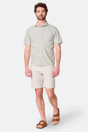Khaki hemd met korte mouwen van Bruce & Butler, met knoopsluiting en borstzak.