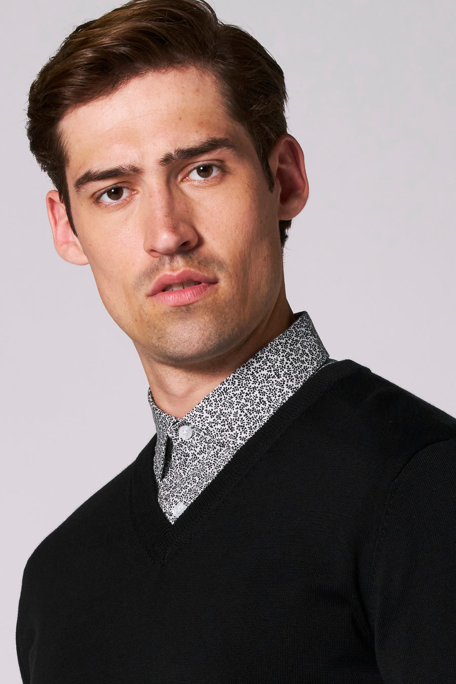 Pull met V-hals - zwart - Bruce & Butler