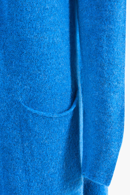 Blauw gilet van COPINES D'ANVERS met een zachte textuur en een zakdetail.