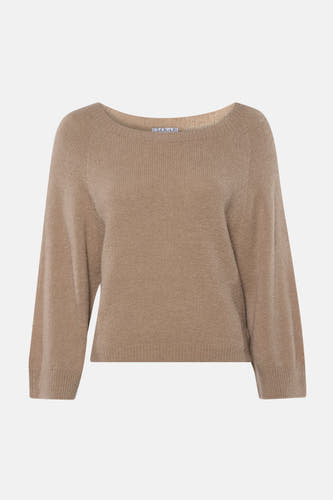 Bruine trui met ronde hals van Clouds of Fashion, met subtiele breistructuur en raglanmouwen.