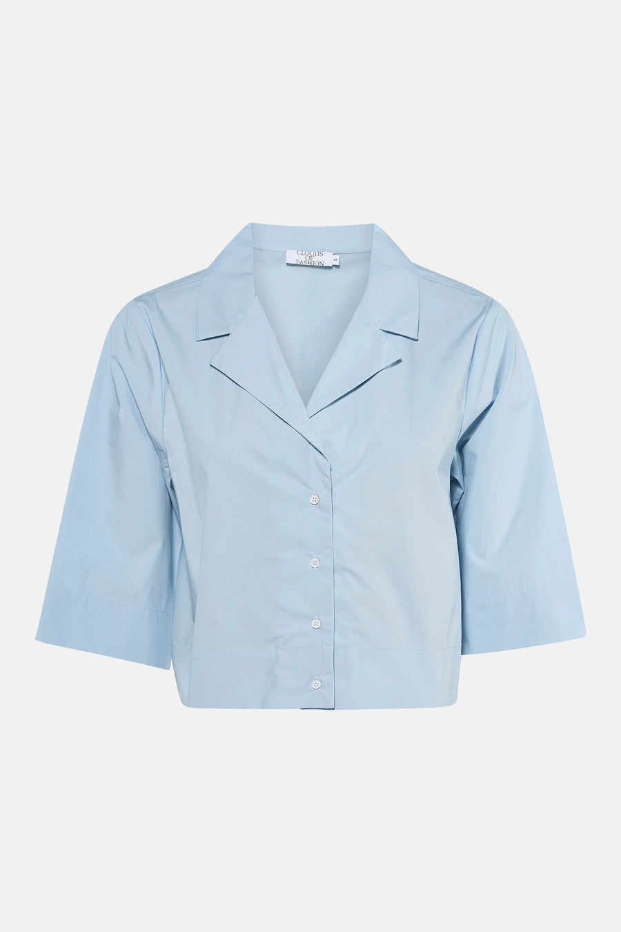 Chemisier bleu à manches trois-quarts de Clouds of Fashion, avec une fermeture boutonnée et un col.