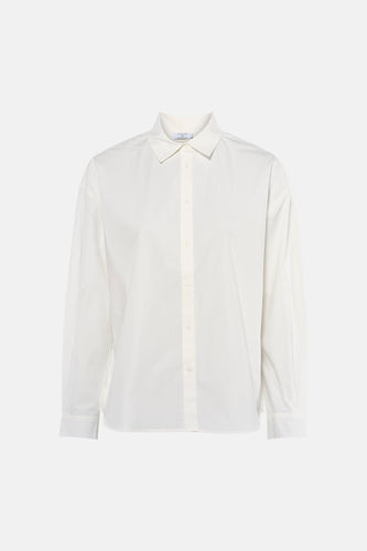 Witte blouse met lange mouwen van Clouds of Fashion, met een klassieke kraag en knoopsluiting.