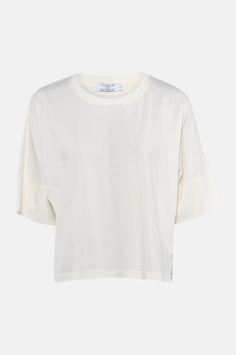 Ecru T-shirt met korte mouwen van Clouds of Fashion, met een losse pasvorm en korte mouwen.