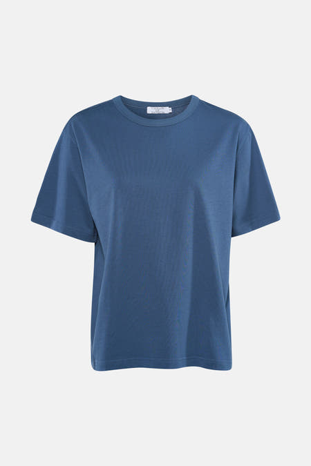 Blauw T-shirt met korte mouwen van Clouds of Fashion, effen kleur en een casual uitstraling.