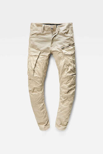 Jean cargo beige de G-Star RAW, avec fermeture éclair et poches cargo, dans un style froissé.
