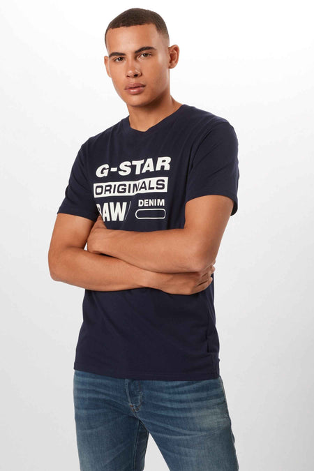 Donkerblauw T-shirt van denim van G-Star RAW, met korte mouwen en een opdruk op de voorkant.
