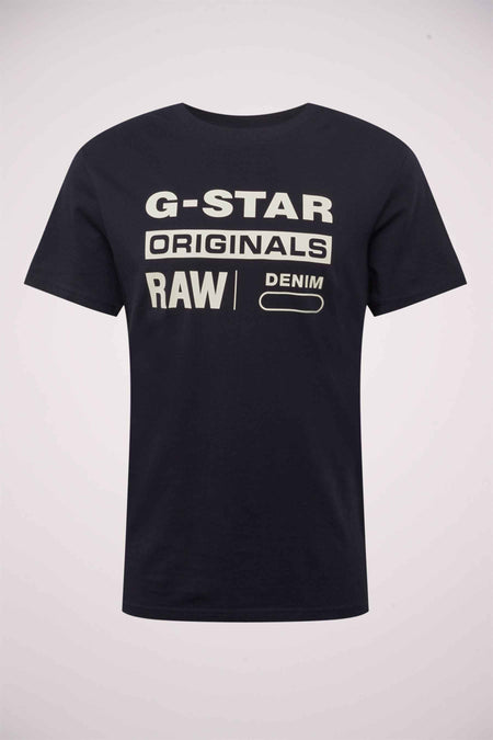 T-shirt bleu marine G-Star RAW avec imprimé texte blanc sur l'avant, gros plan.