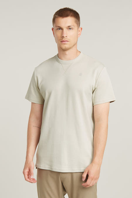 Ecru T-shirt met korte mouwen van G-Star RAW, met een ronde hals en subtiel logo op de borst.