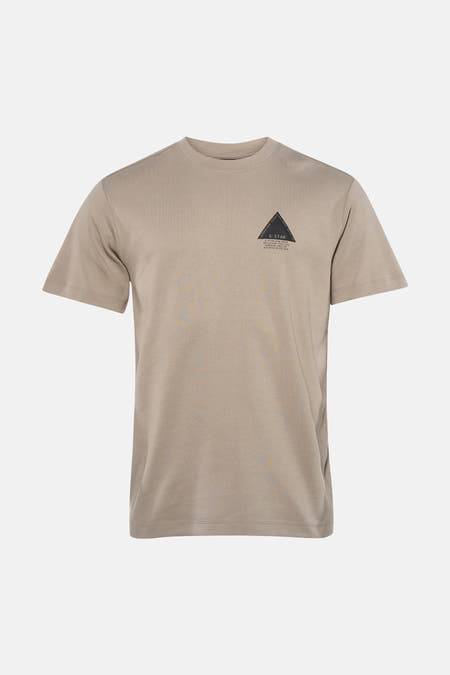 Grijs T-shirt met korte mouwen van G-Star RAW, met een grafische print op de borst.
