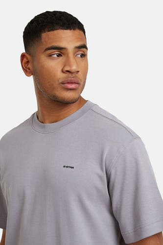 Paars T-shirt met korte mouwen van G-Star RAW, met een klein logo op de borst.