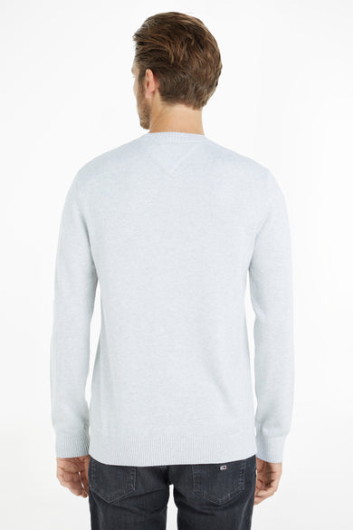 Grijze ronde hals trui van TOMMY JEANS, achterzijde, ribboorden aan kraag en zoom, lichte melange textuur