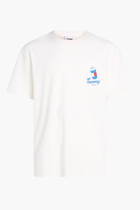 T-shirt écru à manches courtes de TOMMY JEANS, avec logo de boisson gazeuse sur la poitrine.