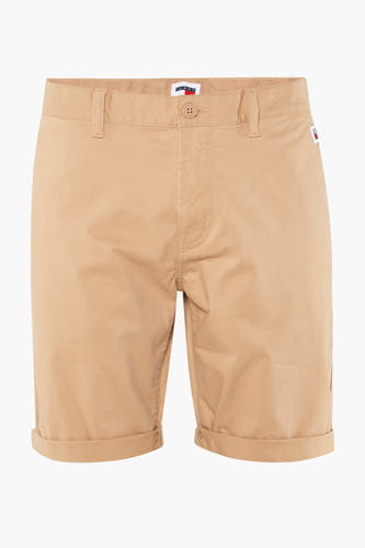 Beige short van TOMMY JEANS, met knoopsluiting en omgeslagen pijpen.