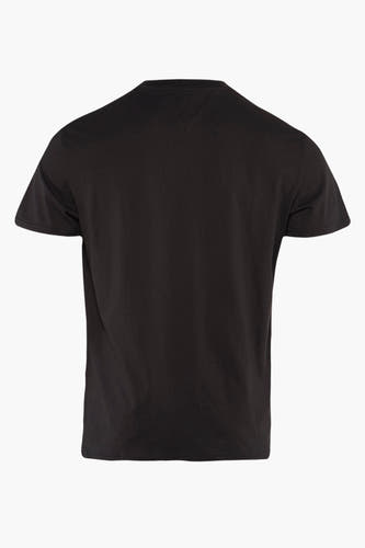 Zwart T-shirt met korte mouwen van TOMMY JEANS, achterkant weergegeven op een witte achtergrond.
