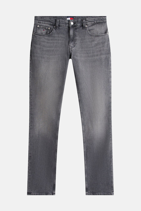 Slim jeans van donkergrijs denim van Tommy Jeans, met subtiele details en rechte pijpen.
