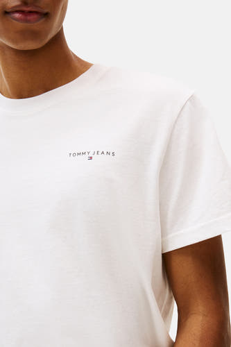 Wit T-shirt met korte mouwen van TOMMY JEANS, met klein logo op de borst.
