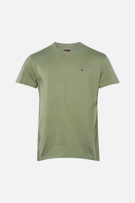 Groene korte mouw T-shirt van TOMMY JEANS met ronde hals en klein logo op borst, gestructureerde stof, front view