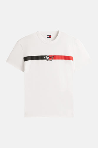 Wit T-shirt met korte mouwen van TOMMY JEANS, met een horizontale zwarte en rode streep met logo op de borst.
