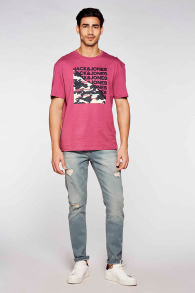 Lichtblauwe slim jeans van DENIM PROJECT, met gerafelde details en opgerolde pijpen.