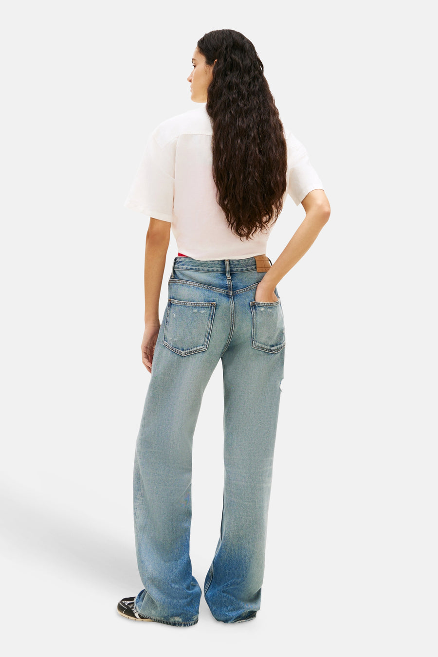Chemise blanche TOMMY JEANS, à manches courtes, vue de dos.