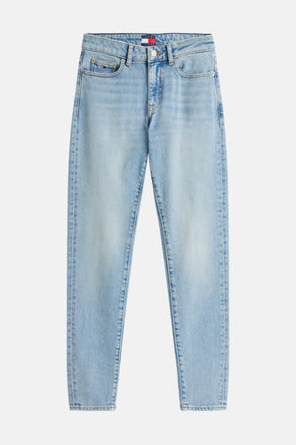 Slim fit jeans van lichtblauw denim van TOMMY JEANS, met subtiele wassing en klassieke details.