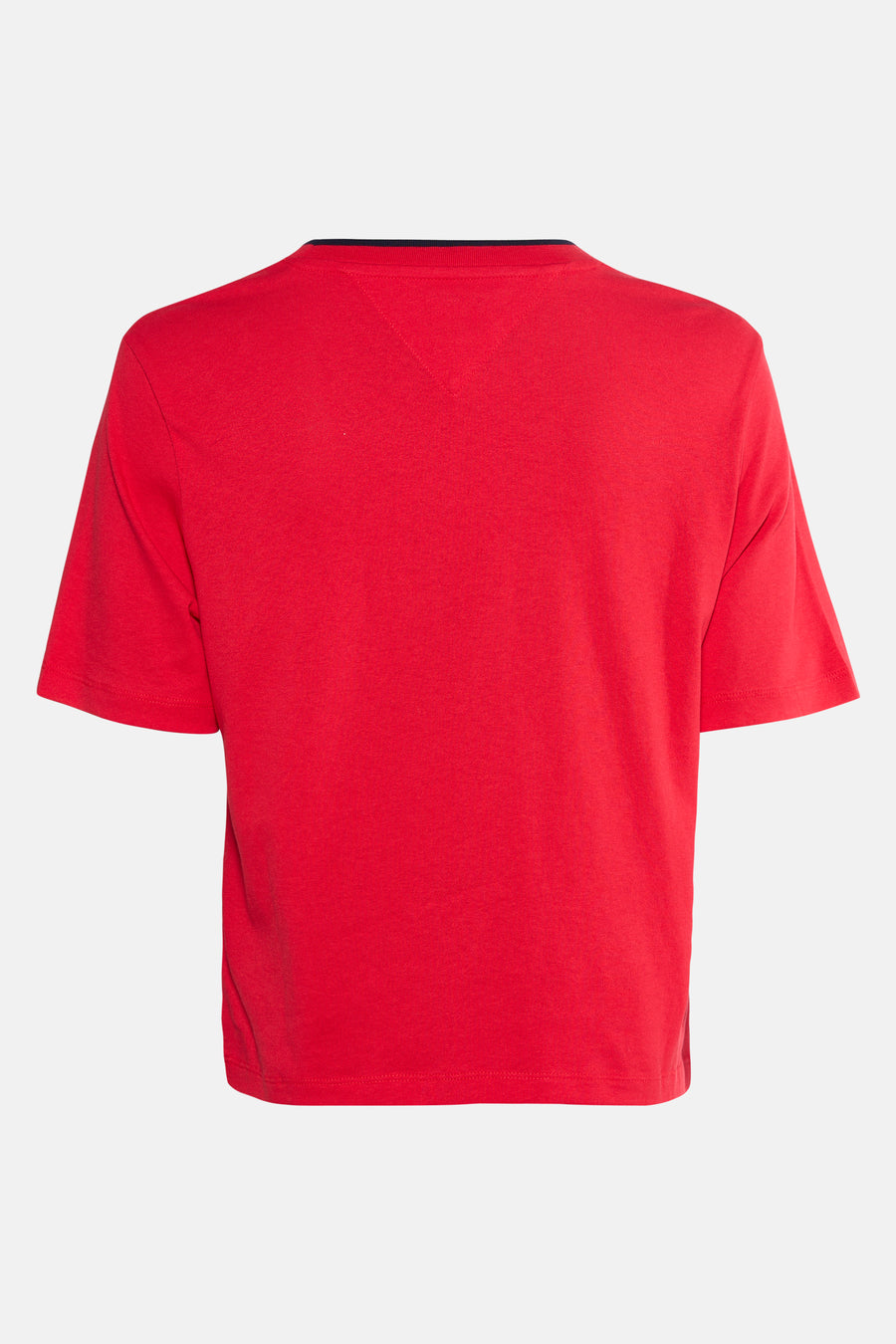 Rood T-shirt met korte mouwen van TOMMY JEANS, achterkant in close-up, met ronde halslijn met zwarte accenten.