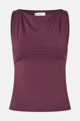 Mouwloze bordeaux top van ENVII, met een gedrapeerde halslijn.