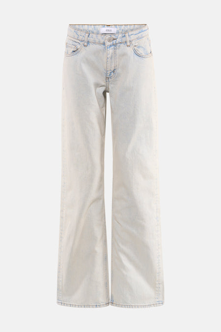 Jean droit bleu clair d'ENVII avec jambes larges, fermeture à boutons et à glissière, et poches classiques, posé à plat.