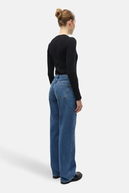 BETTY - mid blue denim