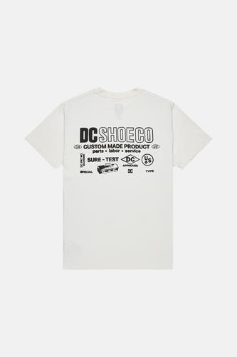 Wit T-shirt met korte mouwen van DC SHOES, met zwarte logo-afbeelding op de rug.