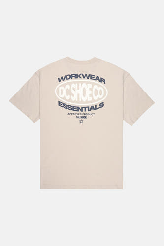 T-shirt beige à manches courtes de DC SHOES, avec logo et texte dans le dos.