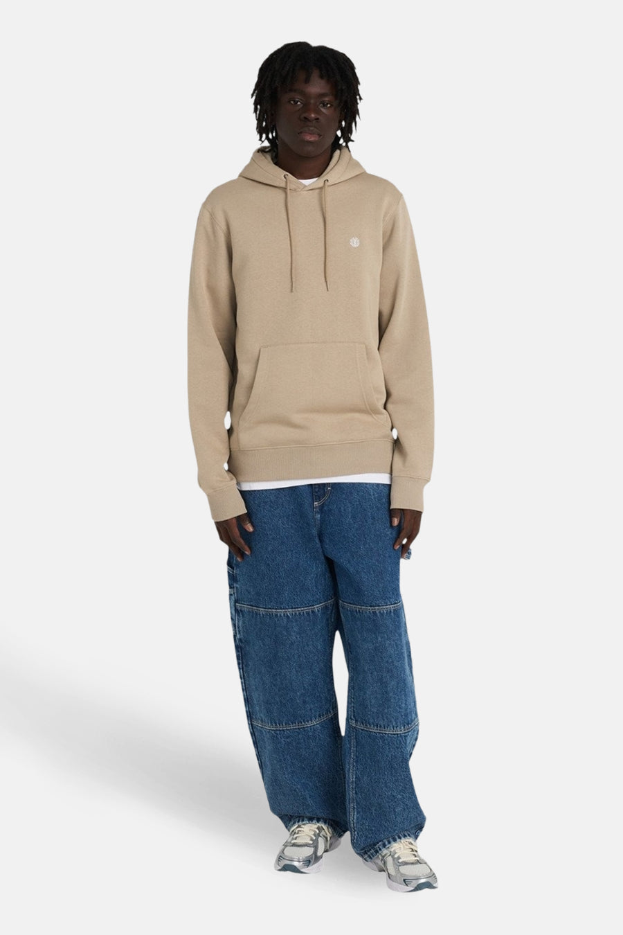 Beige sweater met kap van ELEMENT, met trekkoorden en buidelzak aan de voorkant.