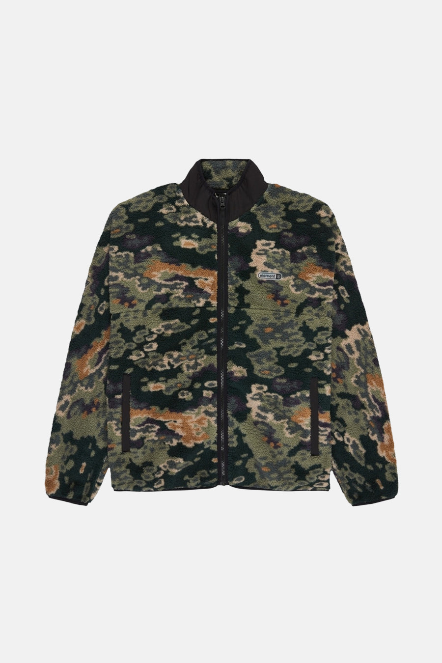 Een camouflage fleecejack met zwarte details.