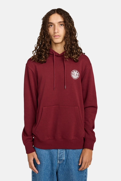 Gilet de Bordeaux avec capuche d'ELEMENT, imprimé du logo blanc sur la poitrine, porté avec un jean bleu.