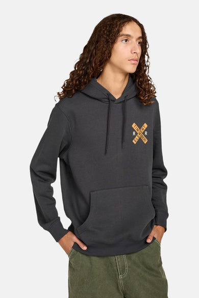 Zwarte sweater met kap van ELEMENT, met logo op de borst en buidelzak.