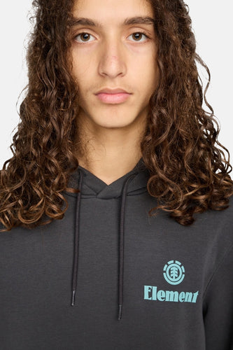 Zwarte sweater met kap van ELEMENT, met trekkoorden en een logo op de borst.