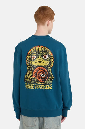 Blauwe sweater met ronde hals van ELEMENT, met een opvallende print van een kikker en slak op de rug.
