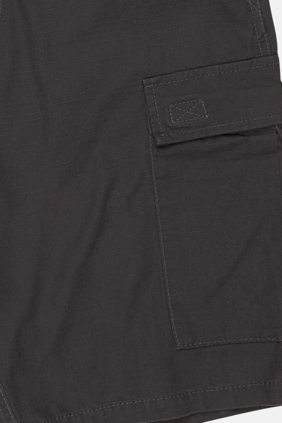 Zwarte short van ELEMENT, met een cargo zak en stiksels.