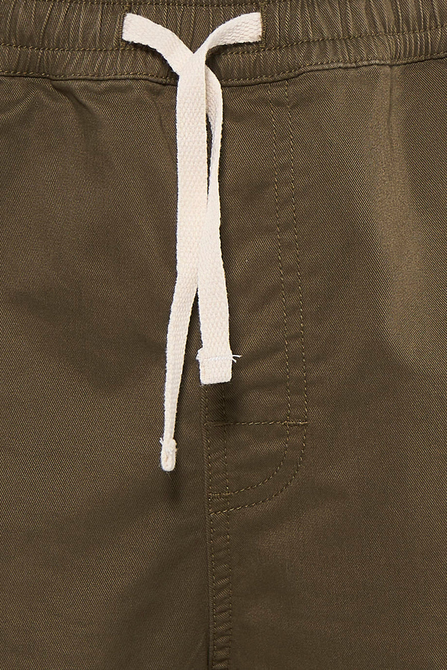 Short en molleton ELEMENT avec cordon de serrage blanc et taille élastique.
