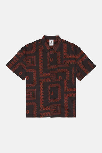 Chemise noire à manches courtes d'ELEMENT avec motifs géométriques orange et fermeture à boutons.