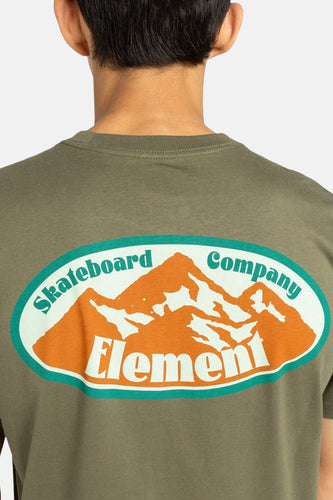 Groen T-shirt met korte mouwen van ELEMENT, met een grafische print op de rug.