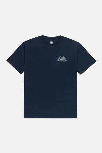 Blauw T-shirt met korte mouwen van ELEMENT, met kleine print op de borst, op een witte achtergrond.

