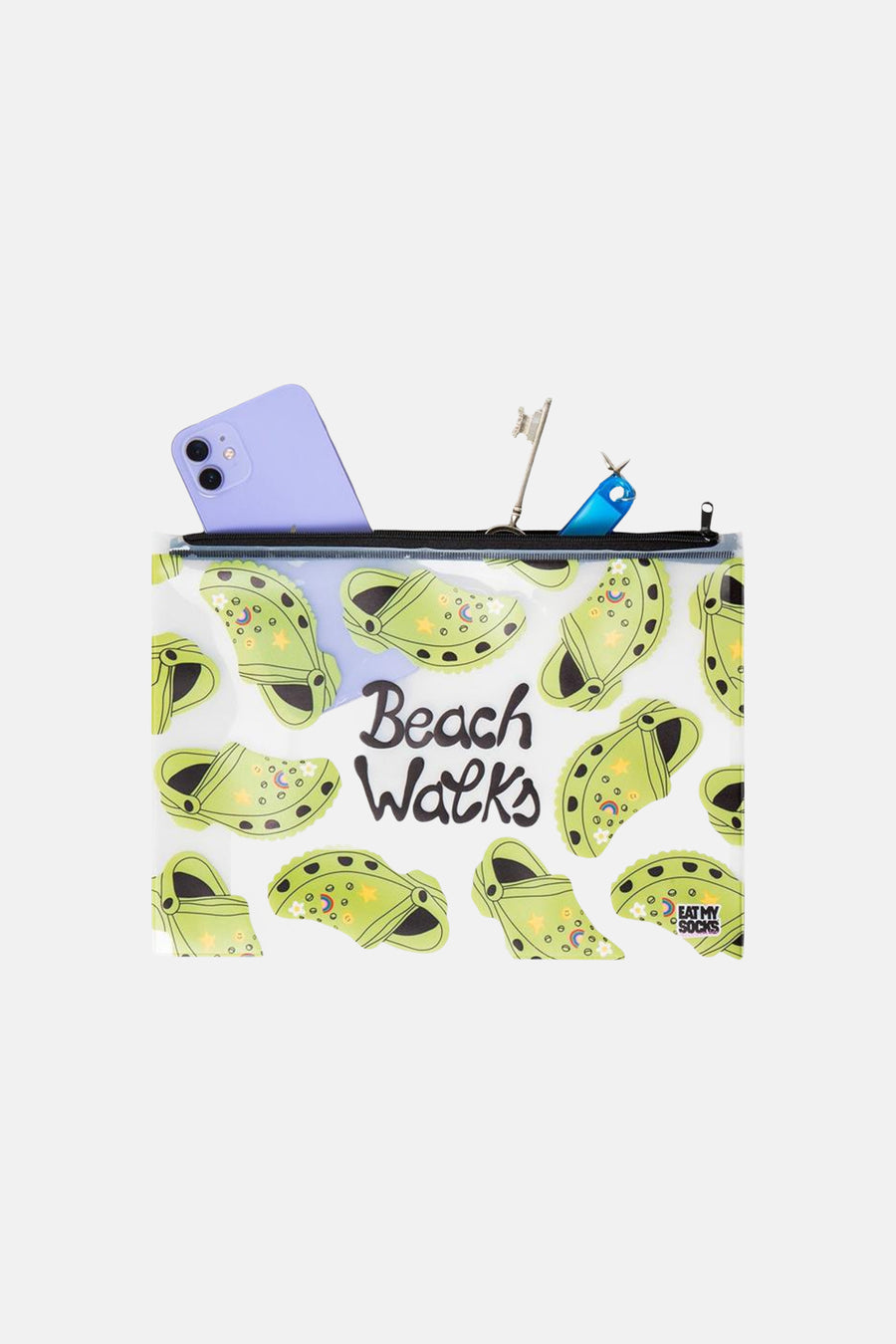 Multicolor toilettas met groene slippersprint en tekst "Beach Walks" van EAT MY SOCKS, open met telefoon en sleutels erin