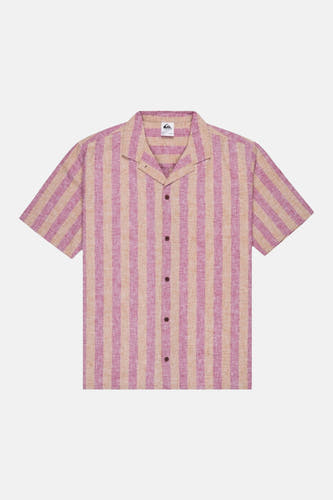 Roze gestreept overhemd met korte mouwen van Quiksilver, met een kraag en knoopsluiting.