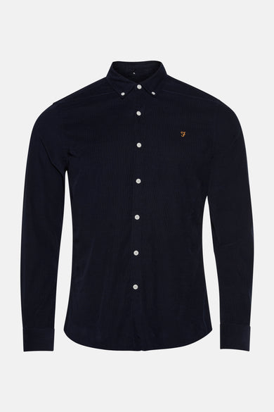 Chemise en corduroy bleu à manches longues de FARAH, avec un logo brodé sur la poitrine et des boutons blancs.